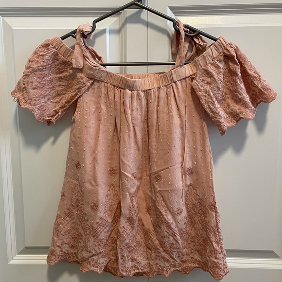 Off the Shoulder Tank - Picture 2 of 2